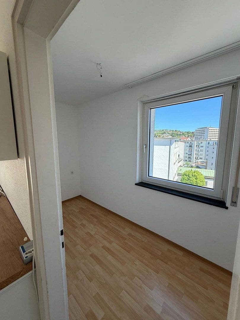 Pronájem bytu 2+kk 62 m², Kornbergstr 50, Stuttgart, Bádensko-Württembersko Pronájem bytu 2+kk 62 m², Kornbergstr 50, Stuttgart, Bádensko-Württembersko