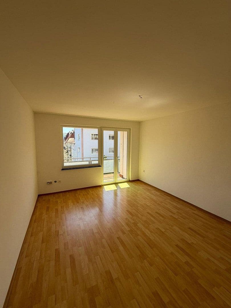 Pronájem bytu 2+kk 62 m², Kornbergstr 50, Stuttgart, Bádensko-Württembersko Pronájem bytu 2+kk 62 m², Kornbergstr 50, Stuttgart, Bádensko-Württembersko