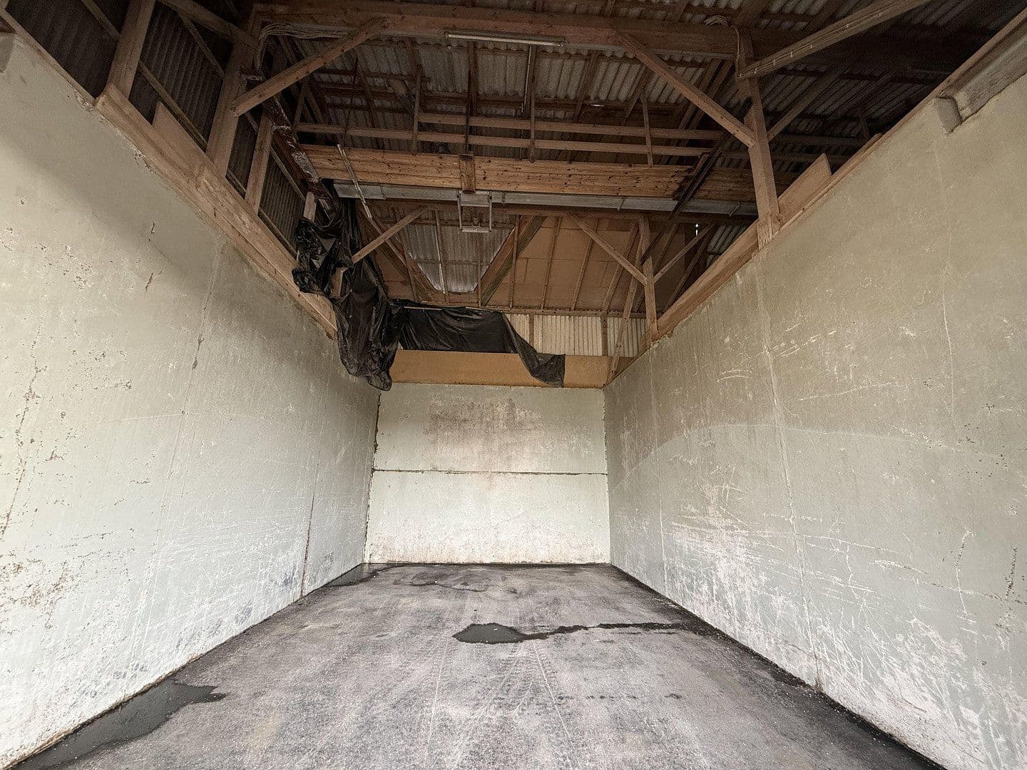 Prodej nebytového prostoru 9.227 m², Lütersheimer Straße 2, Volkmarsen, Hessen Prodej nebytového prostoru 9.227 m², Lütersheimer Straße 2, Volkmarsen, Hessen