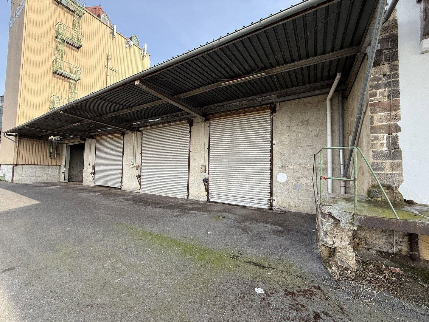 Prodej nebytového prostoru 9.227 m², Lütersheimer Straße 2, Volkmarsen, Hessen Prodej nebytového prostoru 9.227 m², Lütersheimer Straße 2, Volkmarsen, Hessen