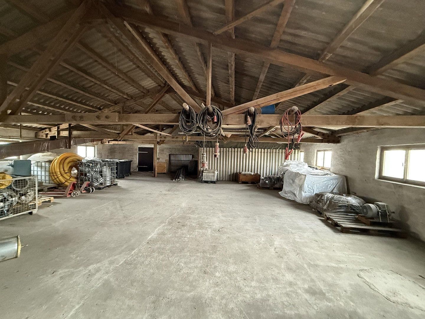 Prodej nebytového prostoru 9.227 m², Lütersheimer Straße 2, Volkmarsen, Hessen Prodej nebytového prostoru 9.227 m², Lütersheimer Straße 2, Volkmarsen, Hessen