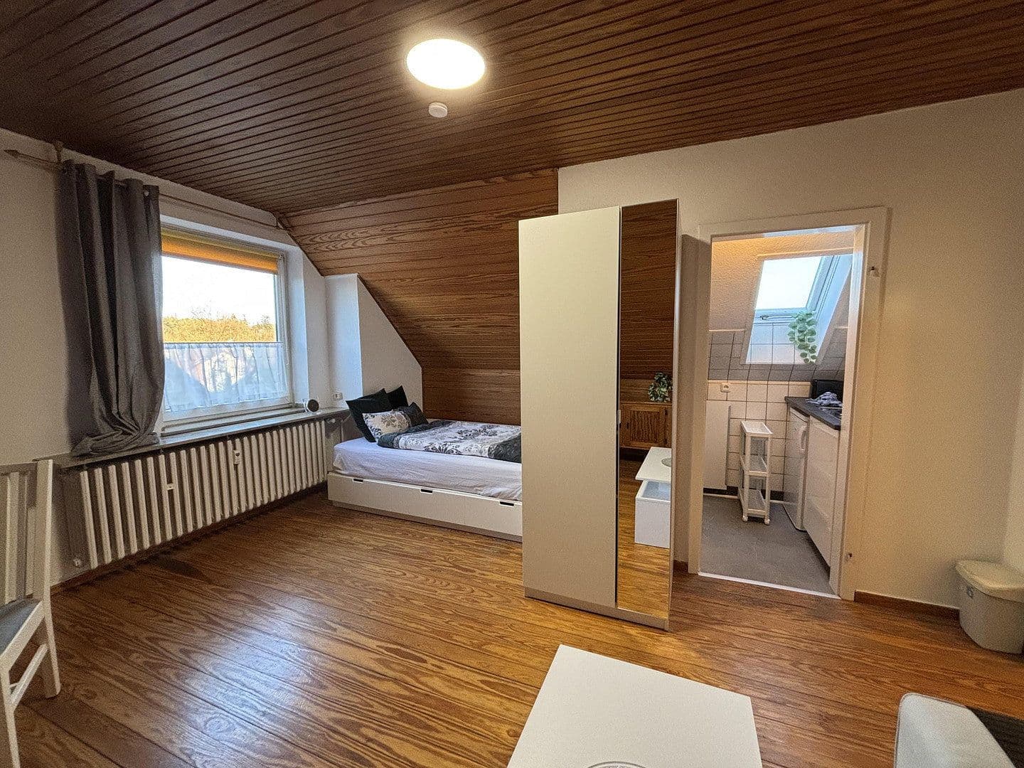 Pronájem bytu 1+1 24 m², Mühlenbroicher Weg 143, Düsseldorf, Severní Porýní-Vestfálsko Pronájem bytu 1+1 24 m², Mühlenbroicher Weg 143, Düsseldorf, Severní Porýní-Vestfálsko