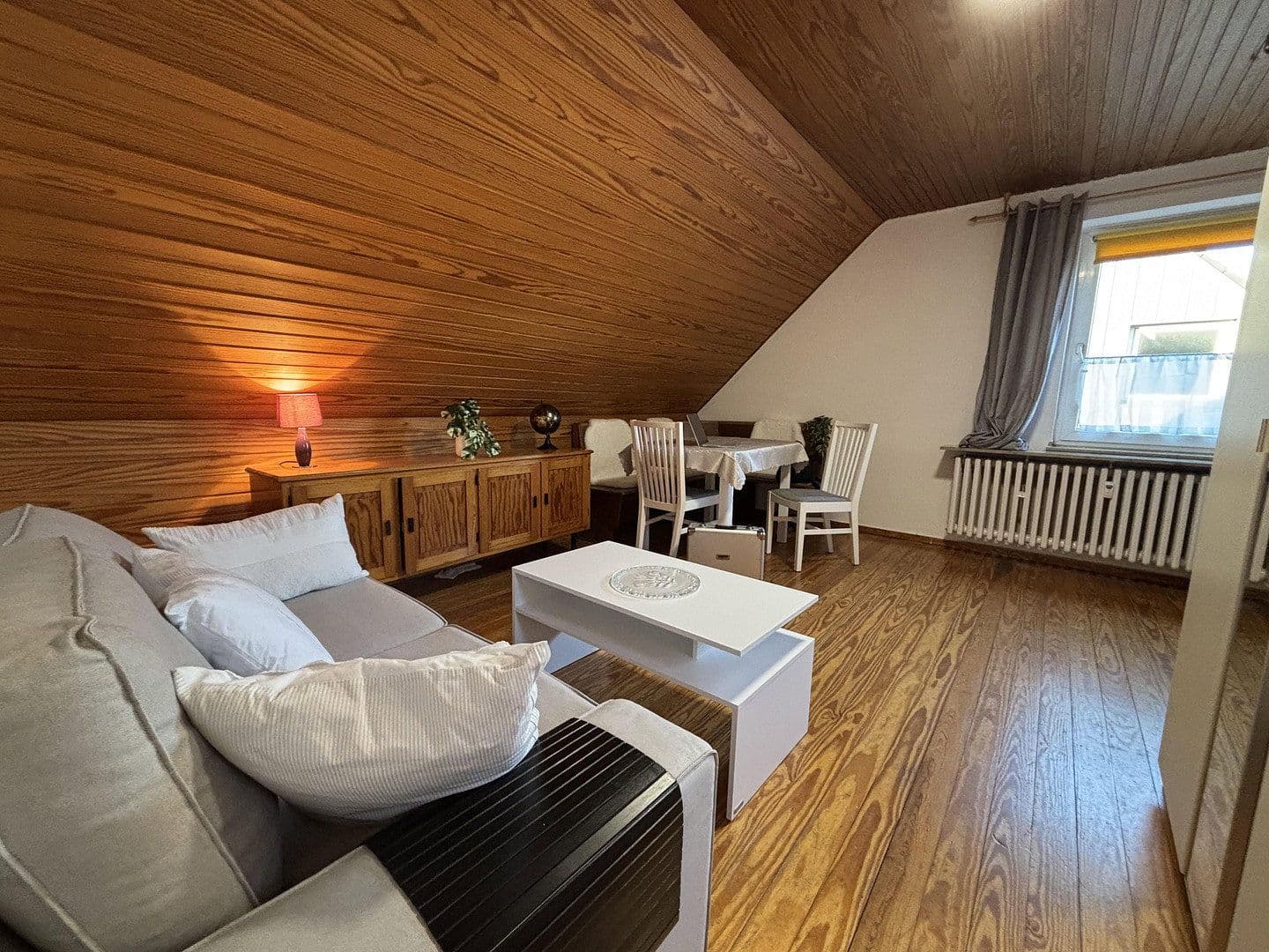 Pronájem bytu 1+1 24 m², Mühlenbroicher Weg 143, Düsseldorf, Severní Porýní-Vestfálsko Pronájem bytu 1+1 24 m², Mühlenbroicher Weg 143, Düsseldorf, Severní Porýní-Vestfálsko