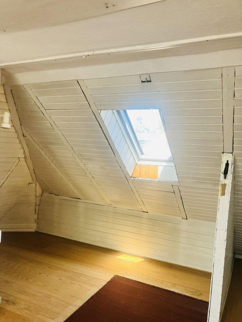 Prodej domu 164 m², pozemek 146 m², Utehof 19, Köln, Severní Porýní-Vestfálsko Prodej domu 164 m², pozemek 146 m², Utehof 19, Köln, Severní Porýní-Vestfálsko