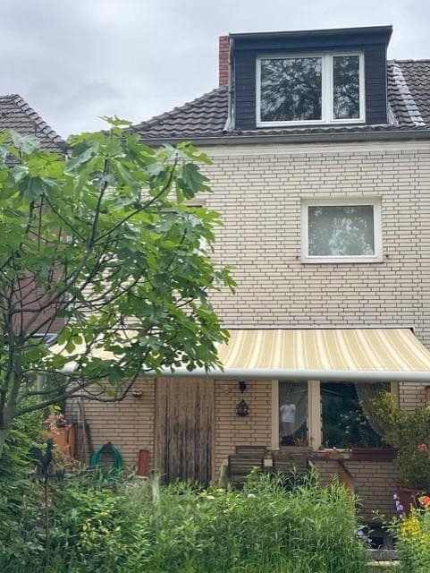 Prodej domu 164 m², pozemek 146 m², Utehof 19, Köln, Severní Porýní-Vestfálsko Prodej domu 164 m², pozemek 146 m², Utehof 19, Köln, Severní Porýní-Vestfálsko