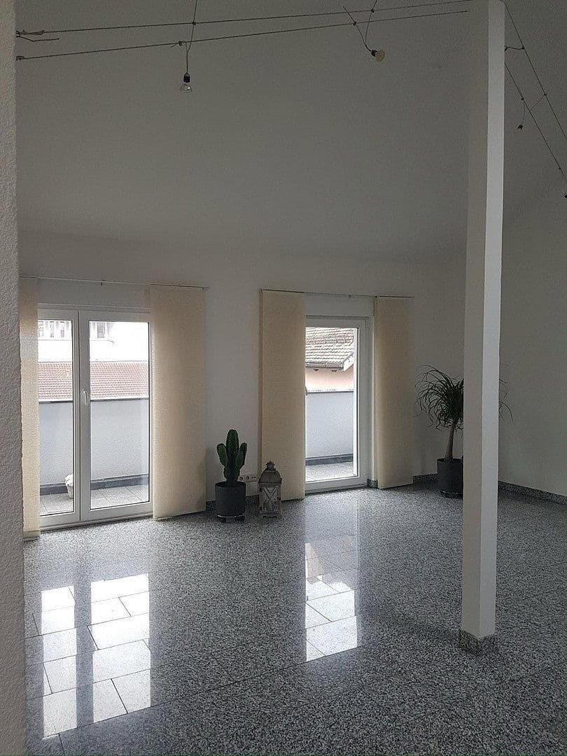 Pronájem bytu 1+1 70 m², Wehr, Bádensko-Württembersko Pronájem bytu 1+1 70 m², Wehr, Bádensko-Württembersko