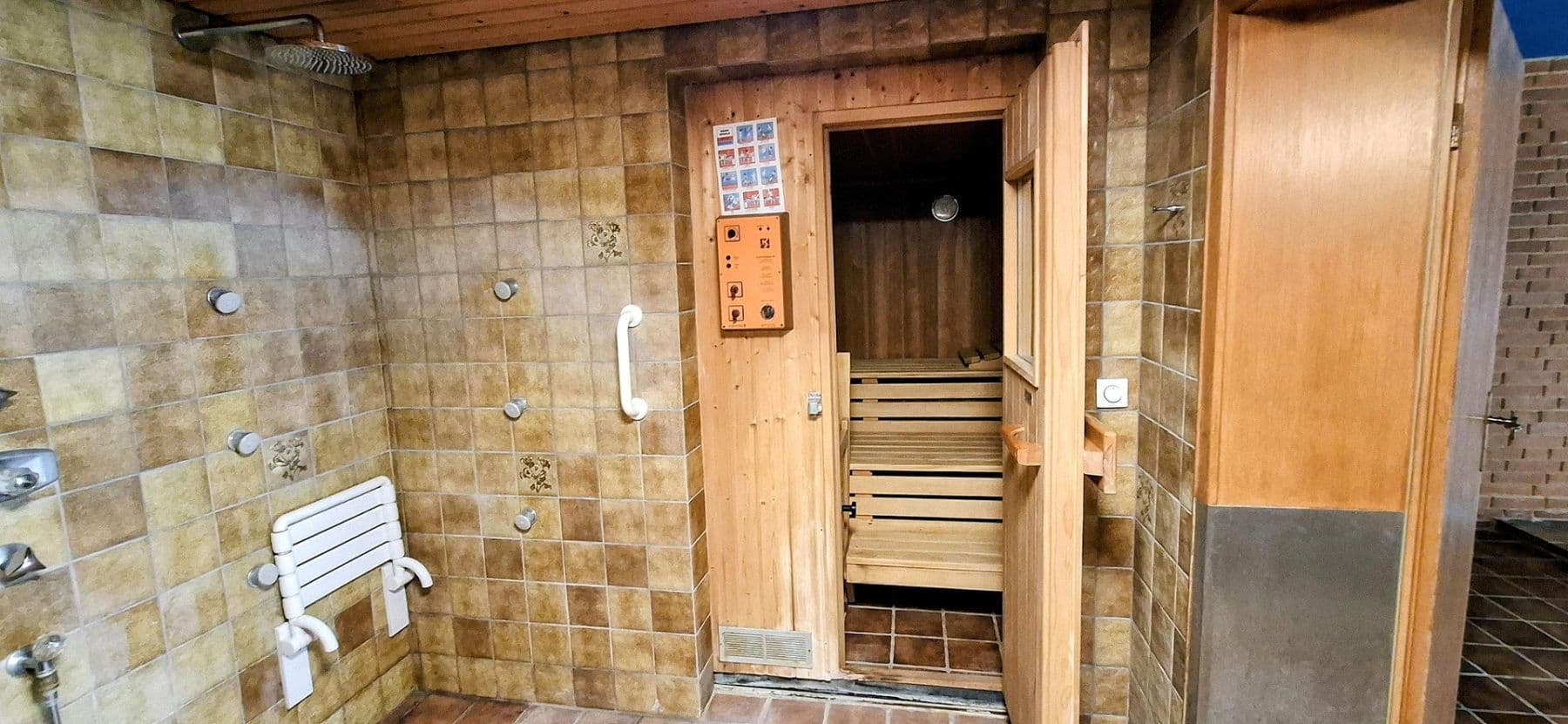 Prodej domu 452 m², pozemek 1.023 m², Drift Nr.6, Aventoft, Šlesvicko-Holštýnsko Prodej domu 452 m², pozemek 1.023 m², Drift Nr.6, Aventoft, Šlesvicko-Holštýnsko