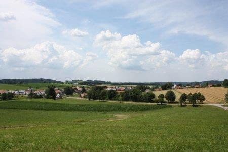 Prodej domu 375 m², pozemek 1.611 m², Aichen, Bavorsko Prodej domu 375 m², pozemek 1.611 m², Aichen, Bavorsko