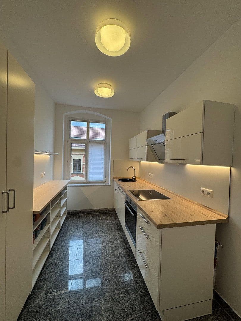 Pronájem bytu 2+1 70 m², Halle (Saale), Sasko-Anhaltsko Pronájem bytu 2+1 70 m², Halle (Saale), Sasko-Anhaltsko