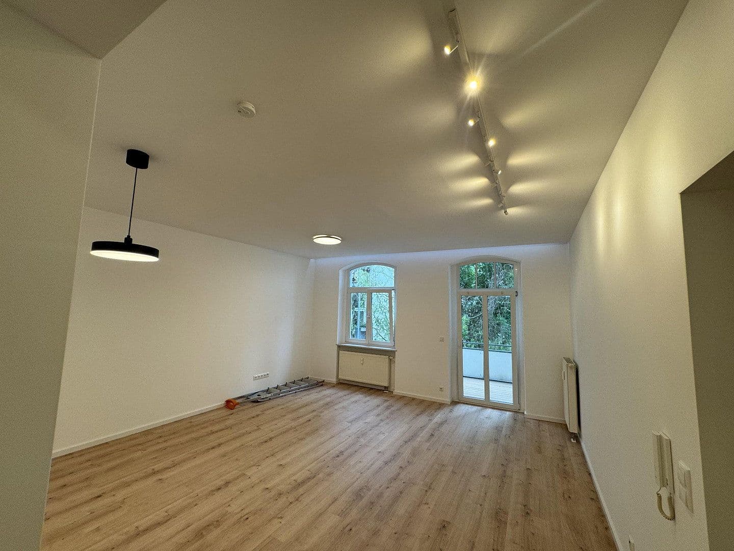 Pronájem bytu 2+1 70 m², Halle (Saale), Sasko-Anhaltsko Pronájem bytu 2+1 70 m², Halle (Saale), Sasko-Anhaltsko