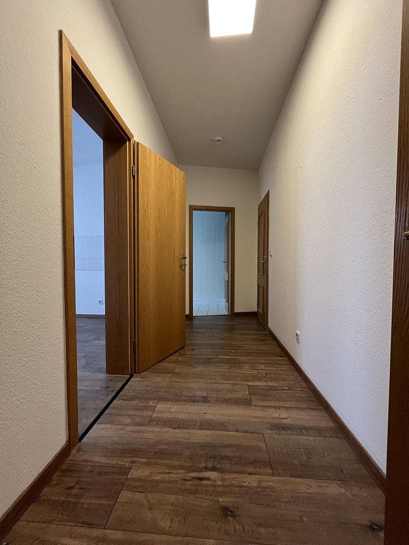 Pronájem bytu 4+1 95 m², Casparistraße 4, Chemnitz, Sasko Pronájem bytu 4+1 95 m², Casparistraße 4, Chemnitz, Sasko