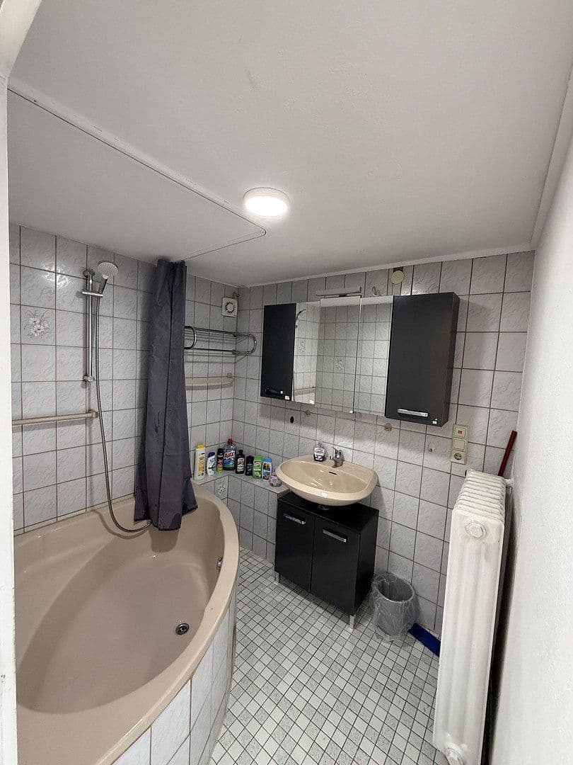 Pronájem bytu 19 m², Villingen-Schwenningen, Bádensko-Württembersko Pronájem bytu 19 m², Villingen-Schwenningen, Bádensko-Württembersko