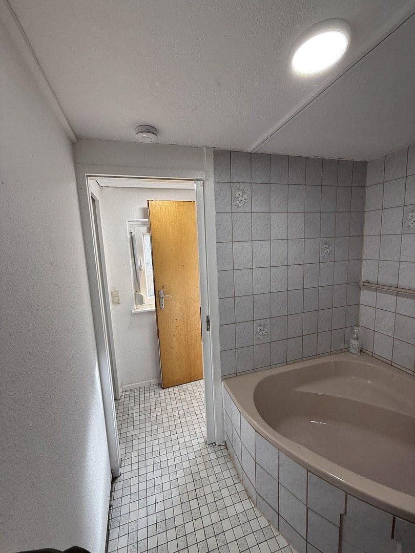 Pronájem bytu 19 m², Villingen-Schwenningen, Bádensko-Württembersko Pronájem bytu 19 m², Villingen-Schwenningen, Bádensko-Württembersko