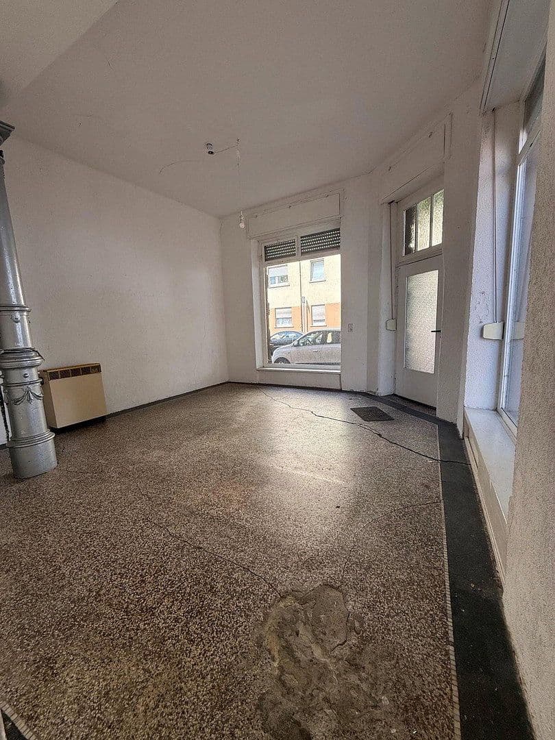 Pronájem bytu 3+1 65 m², Pestalozzistraße 31, Mannheim, Bádensko-Württembersko Pronájem bytu 3+1 65 m², Pestalozzistraße 31, Mannheim, Bádensko-Württembersko