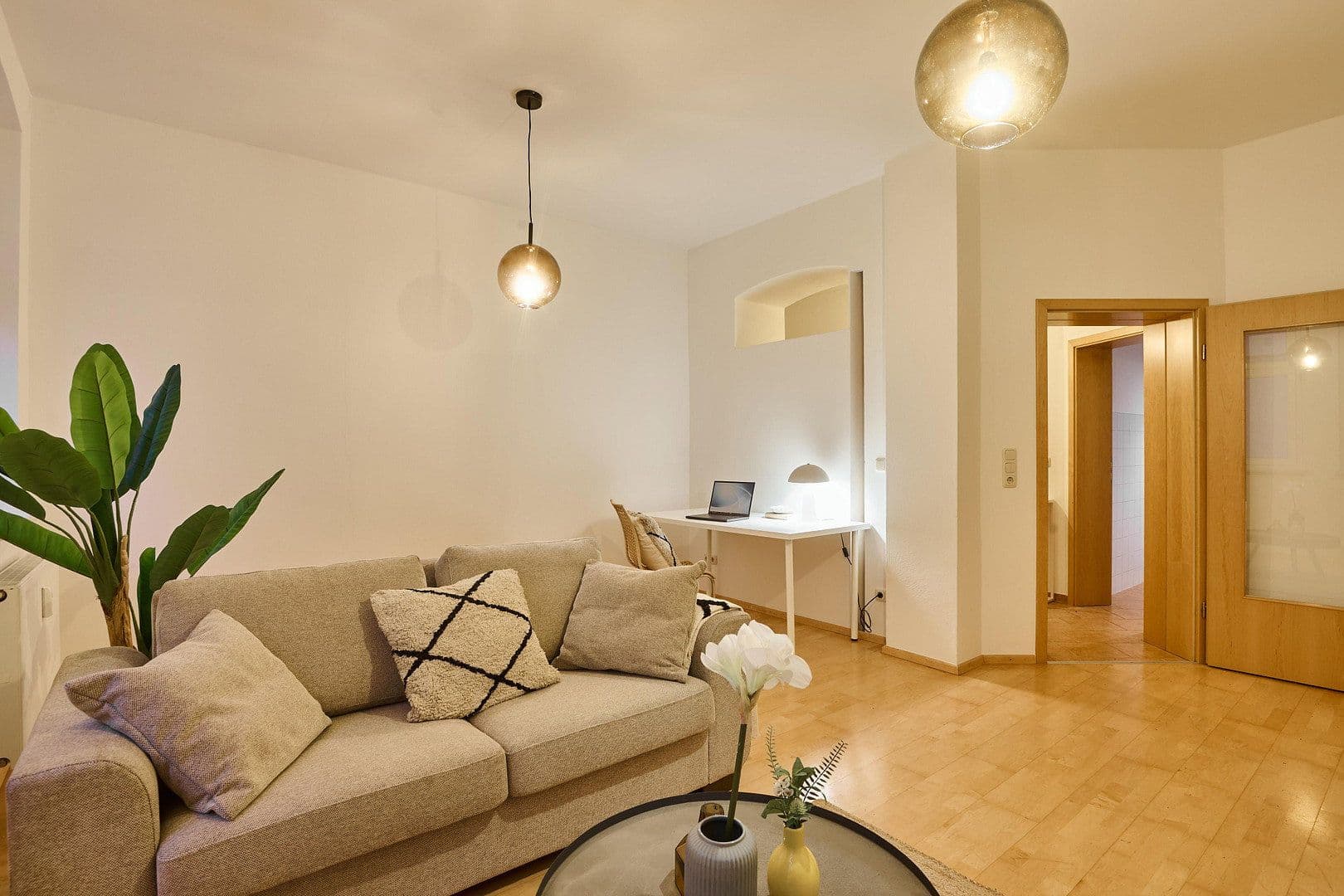 Prodej bytu 2+1 62 m², Halle/Saale, Sasko-Anhaltsko Prodej bytu 2+1 62 m², Halle/Saale, Sasko-Anhaltsko