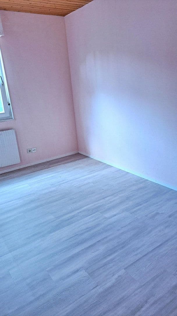 Prodej domu 120 m², pozemek 750 m², Siebenbachstrasse 19, Strotzbüsch, Porýní-Falc Prodej domu 120 m², pozemek 750 m², Siebenbachstrasse 19, Strotzbüsch, Porýní-Falc