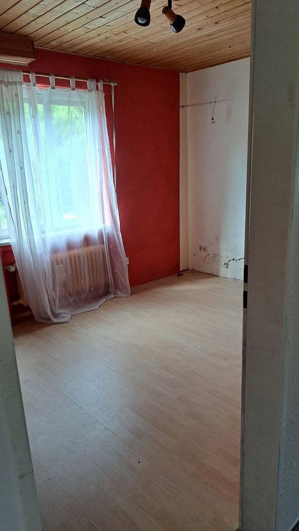 Prodej domu 120 m², pozemek 750 m², Siebenbachstrasse 19, Strotzbüsch, Porýní-Falc Prodej domu 120 m², pozemek 750 m², Siebenbachstrasse 19, Strotzbüsch, Porýní-Falc
