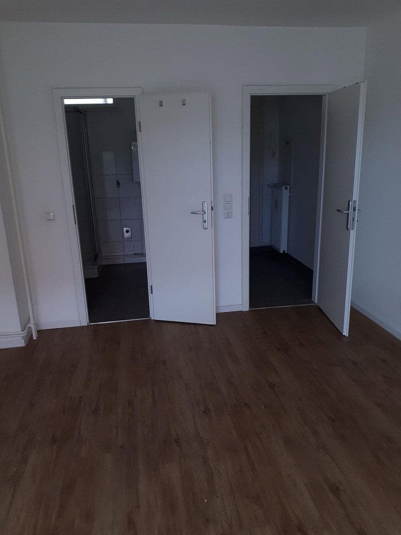 Pronájem bytu 1+1 25 m², Georgstr.5-7, Lübeck, Šlesvicko-Holštýnsko Pronájem bytu 1+1 25 m², Georgstr.5-7, Lübeck, Šlesvicko-Holštýnsko