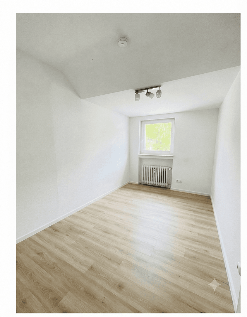 Prodej bytu 4+1 104 m², Bergisch Gladbach, Severní Porýní-Vestfálsko Prodej bytu 4+1 104 m², Bergisch Gladbach, Severní Porýní-Vestfálsko