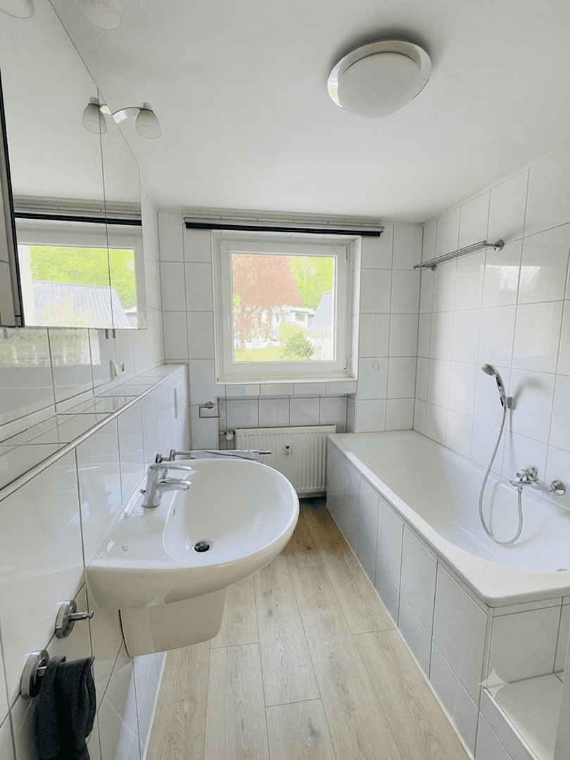 Prodej bytu 4+1 104 m², Bergisch Gladbach, Severní Porýní-Vestfálsko Prodej bytu 4+1 104 m², Bergisch Gladbach, Severní Porýní-Vestfálsko