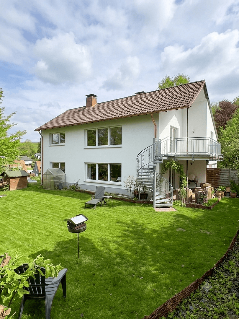 Prodej bytu 4+1 104 m², Bergisch Gladbach, Severní Porýní-Vestfálsko Prodej bytu 4+1 104 m², Bergisch Gladbach, Severní Porýní-Vestfálsko