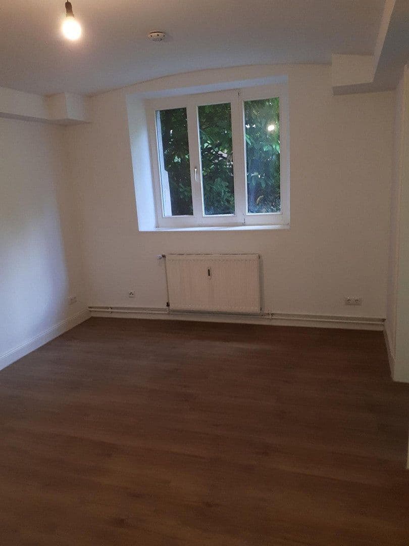 Pronájem bytu 1+1 30 m², Moislinger Allee 22a, Lübeck, Šlesvicko-Holštýnsko Pronájem bytu 1+1 30 m², Moislinger Allee 22a, Lübeck, Šlesvicko-Holštýnsko