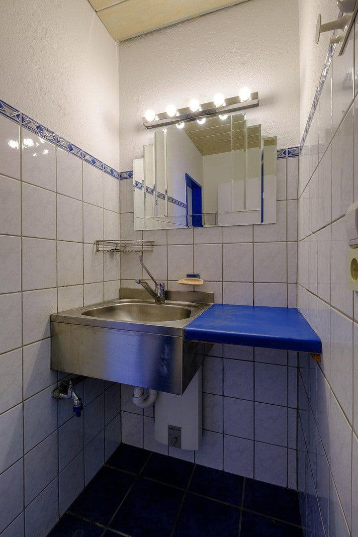 Pronájem nebytového prostoru 1.700 m², Daimlerstr. 31, Waldshut-Tiengen, Bádensko-Württembersko Pronájem nebytového prostoru 1.700 m², Daimlerstr. 31, Waldshut-Tiengen, Bádensko-Württembersko