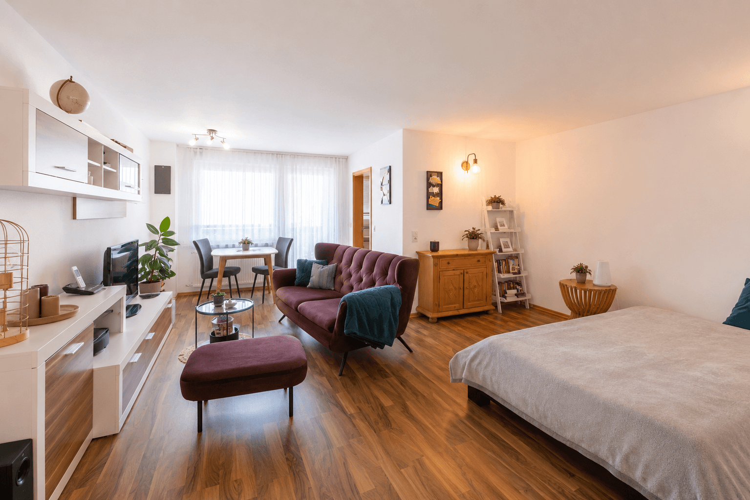 Pronájem bytu 1+kk 46 m², Stammheimer Str. 101A, Stuttgart, Bádensko-Württembersko Pronájem bytu 1+kk 46 m², Stammheimer Str. 101A, Stuttgart, Bádensko-Württembersko