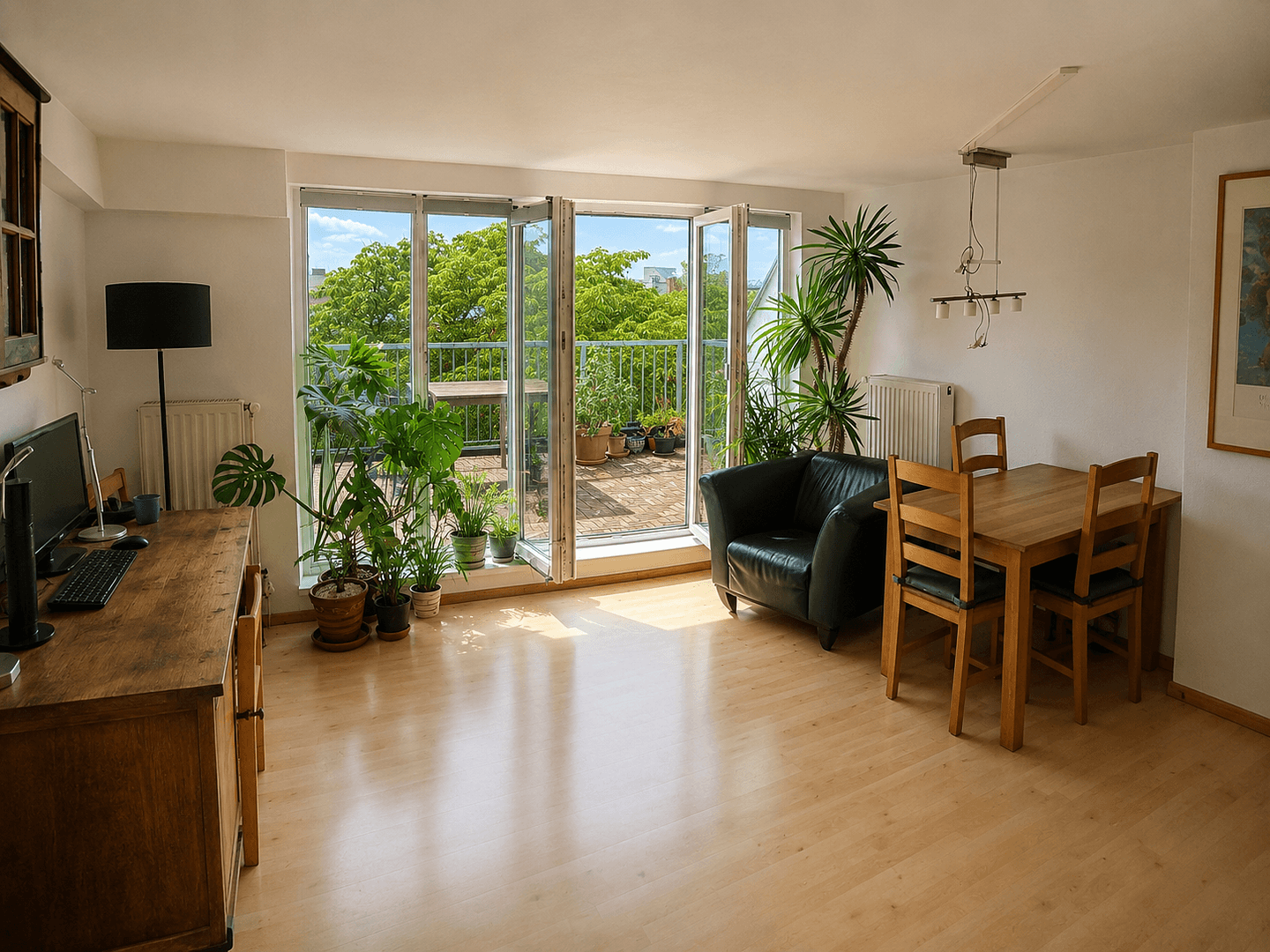 Prodej bytu 3+1 87 m², Berlin, Berlín Prodej bytu 3+1 87 m², Berlin, Berlín