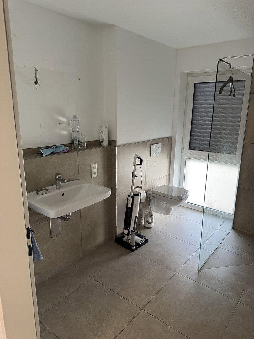 Pronájem bytu 3+1 80 m², Osnabrück, Dolní Sasko Pronájem bytu 3+1 80 m², Osnabrück, Dolní Sasko