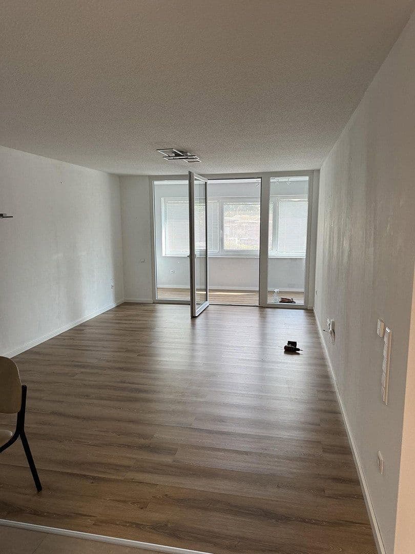 Pronájem bytu 3+1 80 m², Osnabrück, Dolní Sasko Pronájem bytu 3+1 80 m², Osnabrück, Dolní Sasko