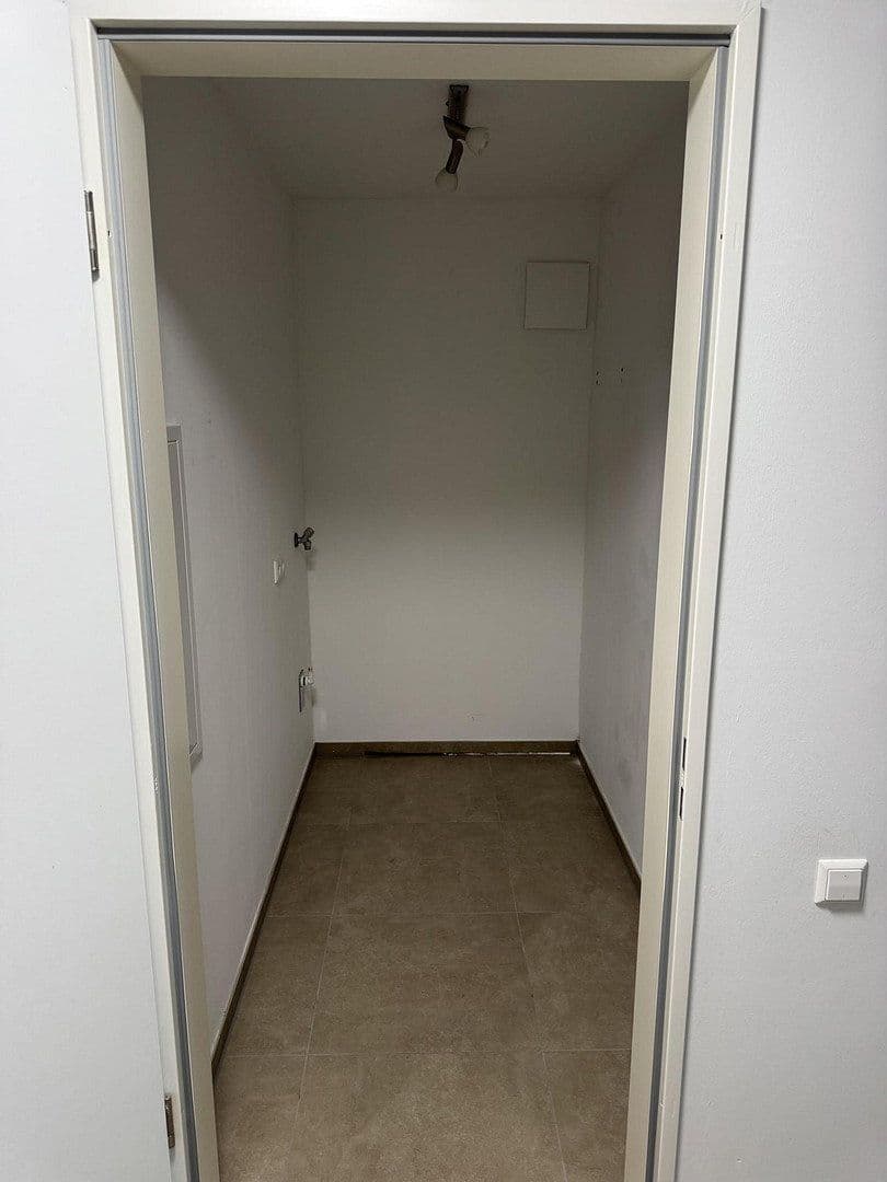 Pronájem bytu 3+1 80 m², Osnabrück, Dolní Sasko Pronájem bytu 3+1 80 m², Osnabrück, Dolní Sasko