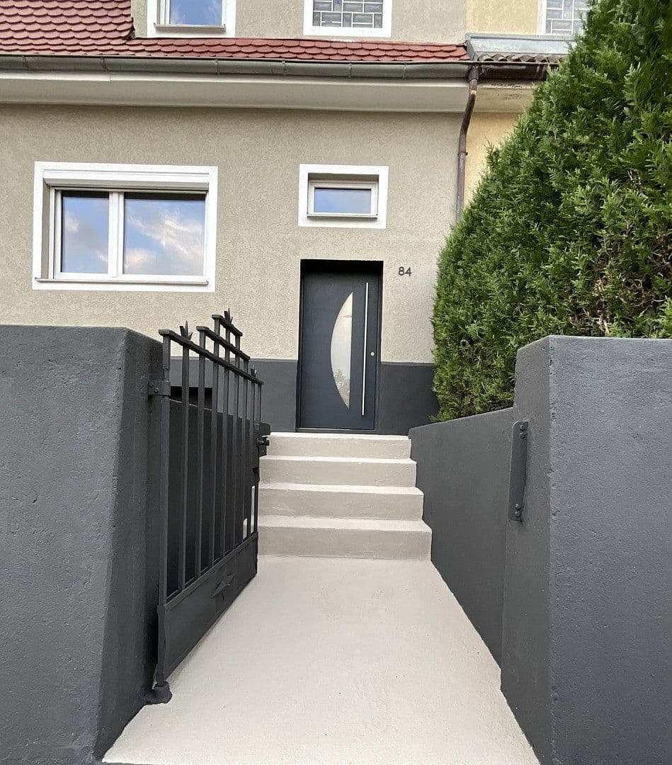 Prodej domu 113 m², pozemek 229 m², Villingen-Schwenningen, Bádensko-Württembersko Prodej domu 113 m², pozemek 229 m², Villingen-Schwenningen, Bádensko-Württembersko