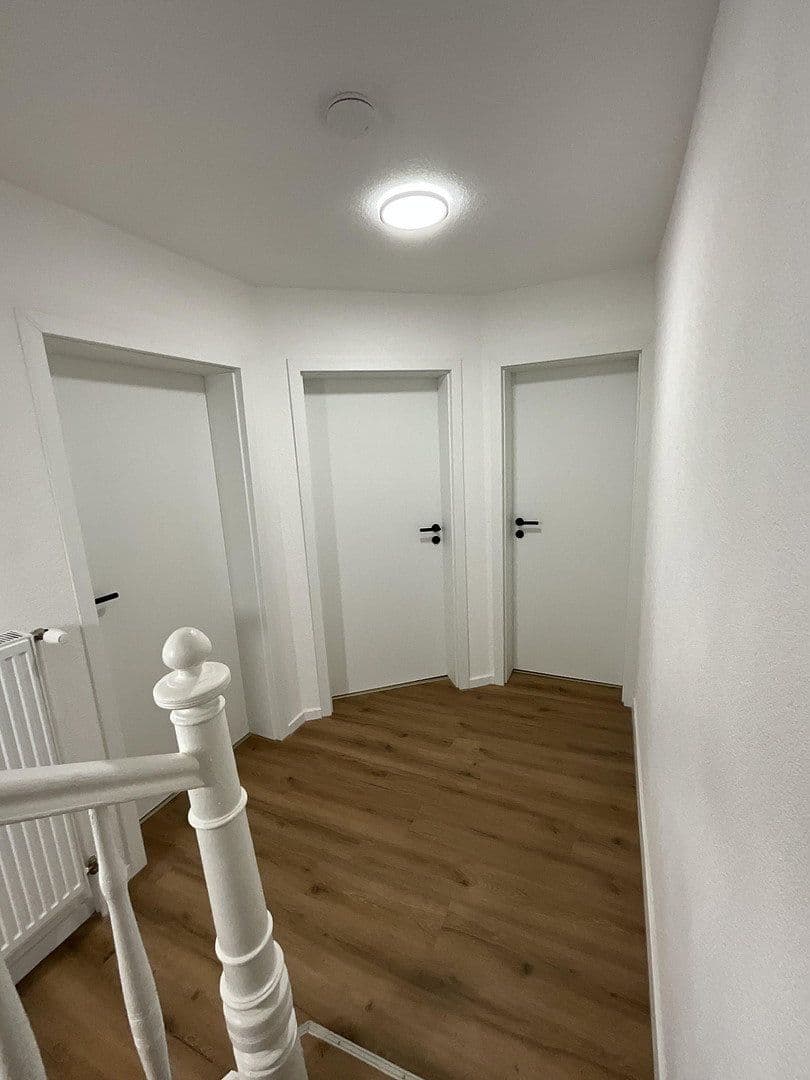 Prodej domu 113 m², pozemek 229 m², Villingen-Schwenningen, Bádensko-Württembersko Prodej domu 113 m², pozemek 229 m², Villingen-Schwenningen, Bádensko-Württembersko