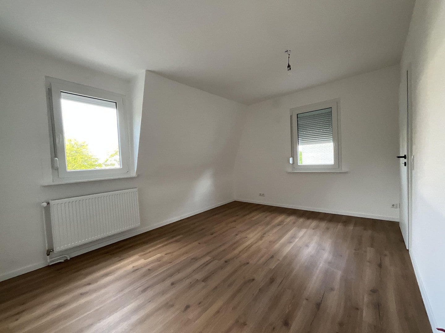 Prodej domu 113 m², pozemek 229 m², Villingen-Schwenningen, Bádensko-Württembersko Prodej domu 113 m², pozemek 229 m², Villingen-Schwenningen, Bádensko-Württembersko