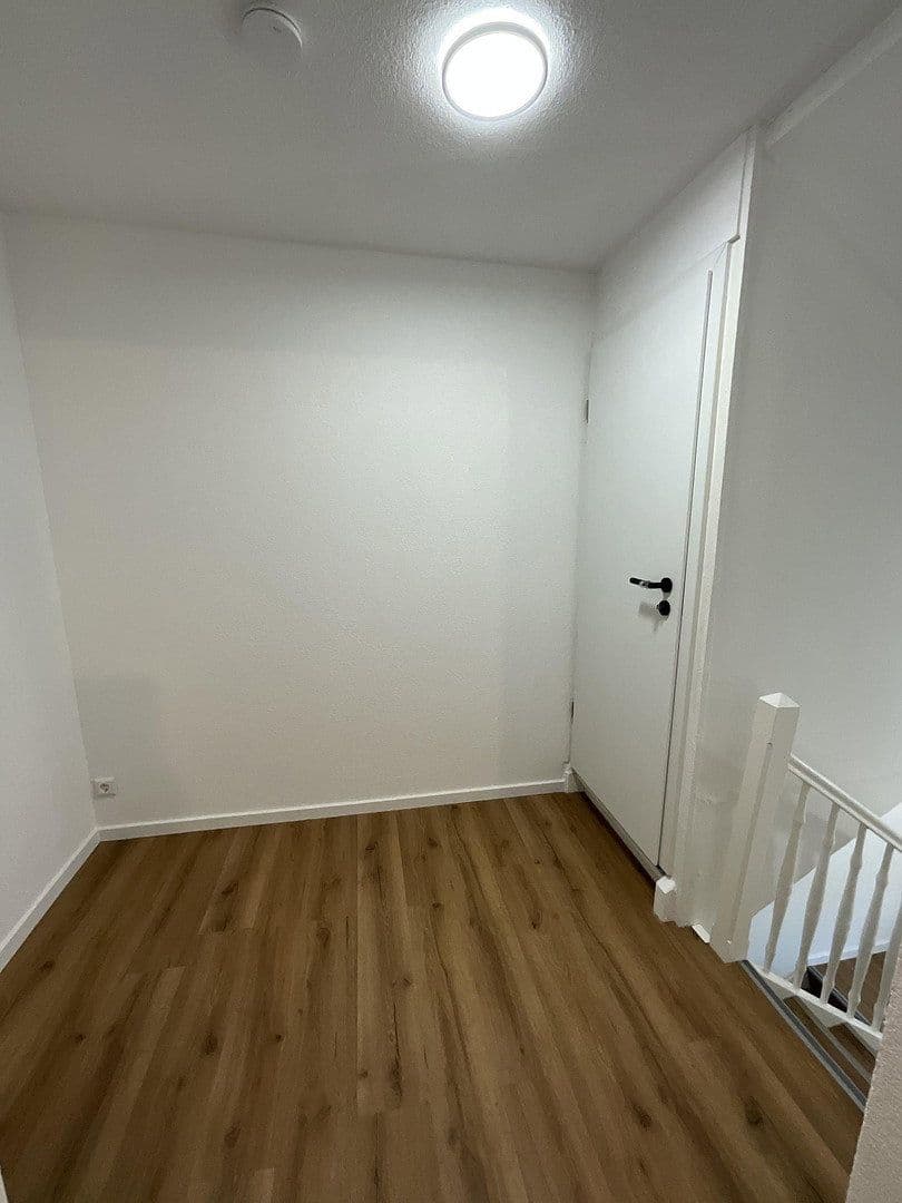Prodej domu 113 m², pozemek 229 m², Villingen-Schwenningen, Bádensko-Württembersko Prodej domu 113 m², pozemek 229 m², Villingen-Schwenningen, Bádensko-Württembersko