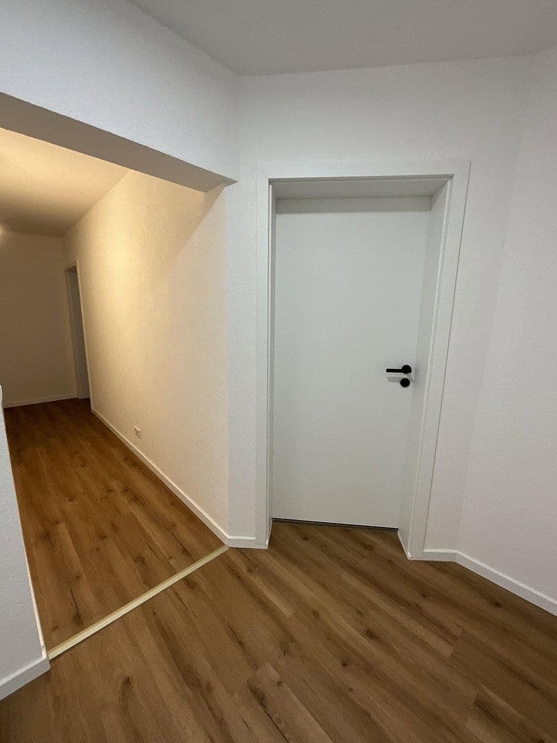 Prodej domu 113 m², pozemek 229 m², Villingen-Schwenningen, Bádensko-Württembersko Prodej domu 113 m², pozemek 229 m², Villingen-Schwenningen, Bádensko-Württembersko