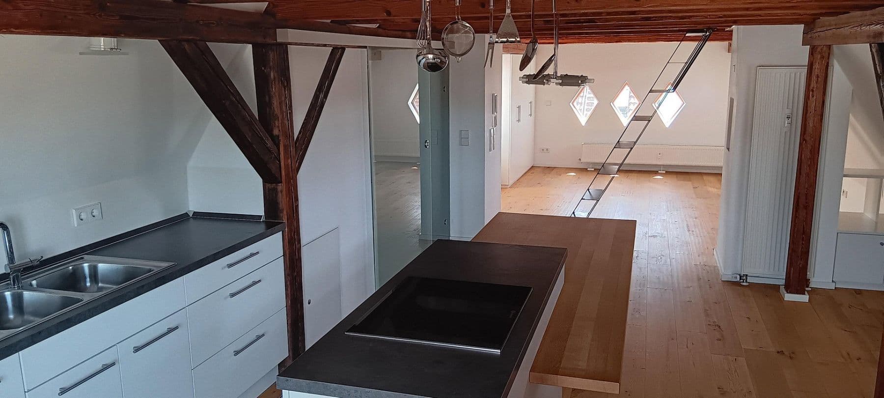 Prodej bytu 1+1 47 m², Katharinenstr. 71, Esslingen am Neckar, Bádensko-Württembersko Prodej bytu 1+1 47 m², Katharinenstr. 71, Esslingen am Neckar, Bádensko-Württembersko