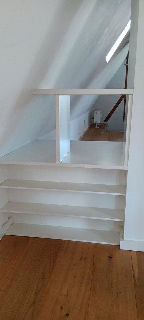 Prodej bytu 1+1 47 m², Katharinenstr. 71, Esslingen am Neckar, Bádensko-Württembersko Prodej bytu 1+1 47 m², Katharinenstr. 71, Esslingen am Neckar, Bádensko-Württembersko