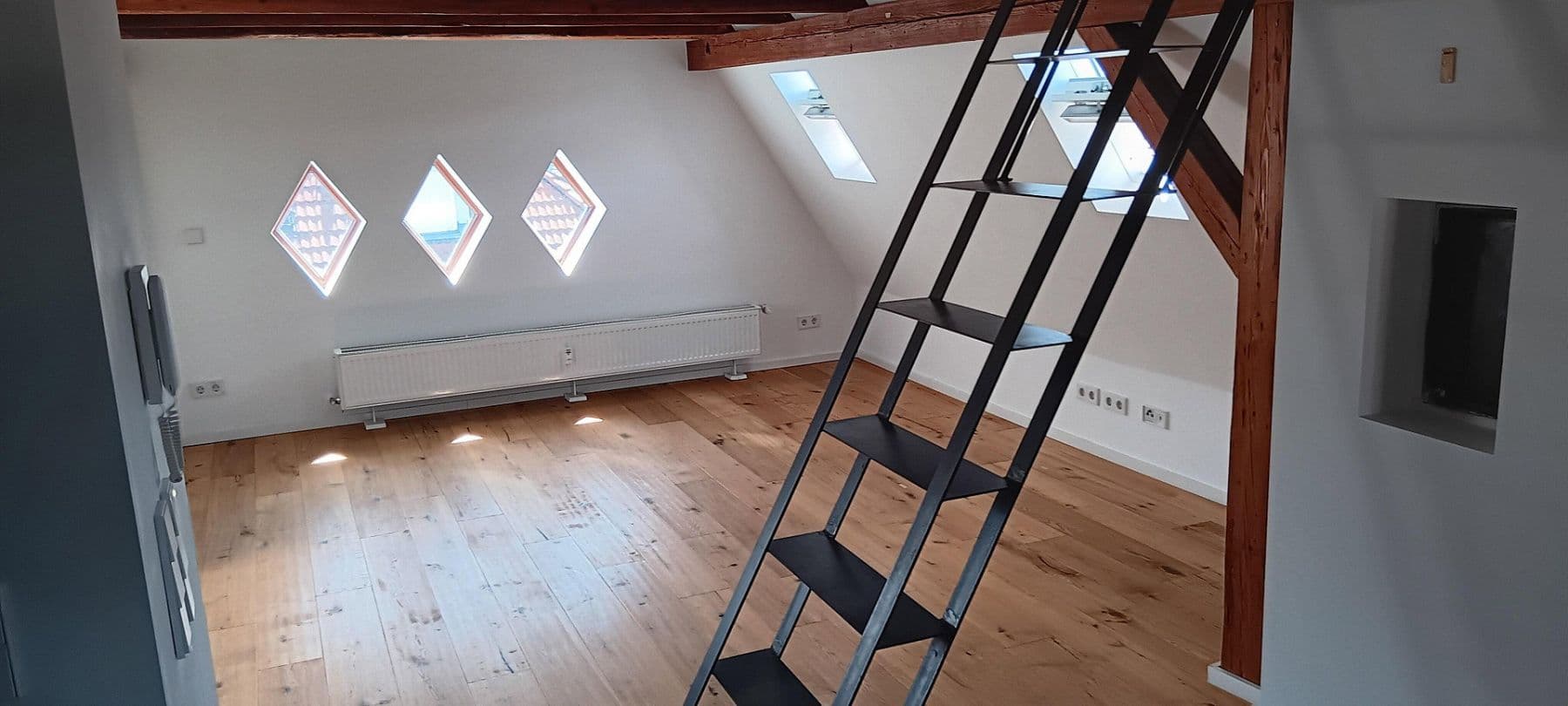 Prodej bytu 1+1 47 m², Katharinenstr. 71, Esslingen am Neckar, Bádensko-Württembersko Prodej bytu 1+1 47 m², Katharinenstr. 71, Esslingen am Neckar, Bádensko-Württembersko