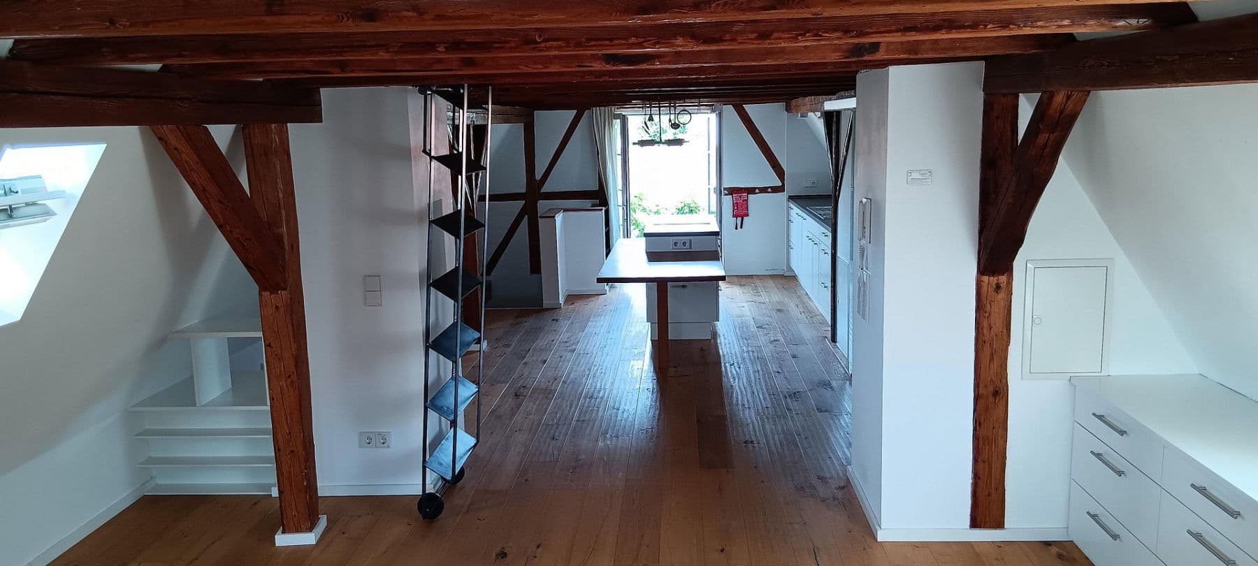 Prodej bytu 1+1 47 m², Katharinenstr. 71, Esslingen am Neckar, Bádensko-Württembersko Prodej bytu 1+1 47 m², Katharinenstr. 71, Esslingen am Neckar, Bádensko-Württembersko