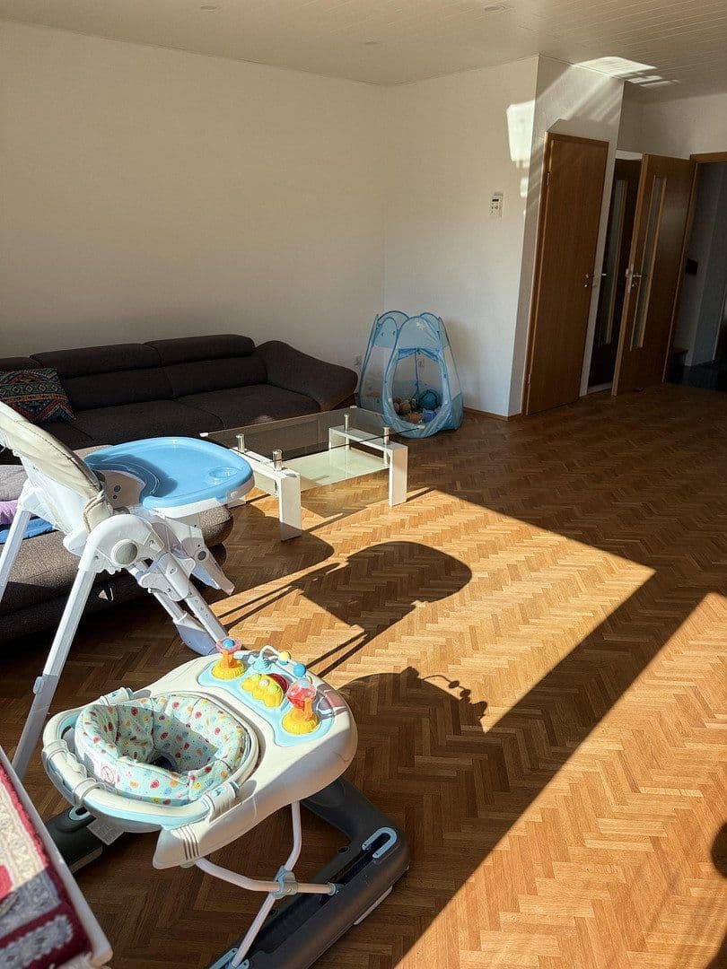 Pronájem domu 140 m², pozemek 218 m², Ratingen, Severní Porýní-Vestfálsko Pronájem domu 140 m², pozemek 218 m², Ratingen, Severní Porýní-Vestfálsko