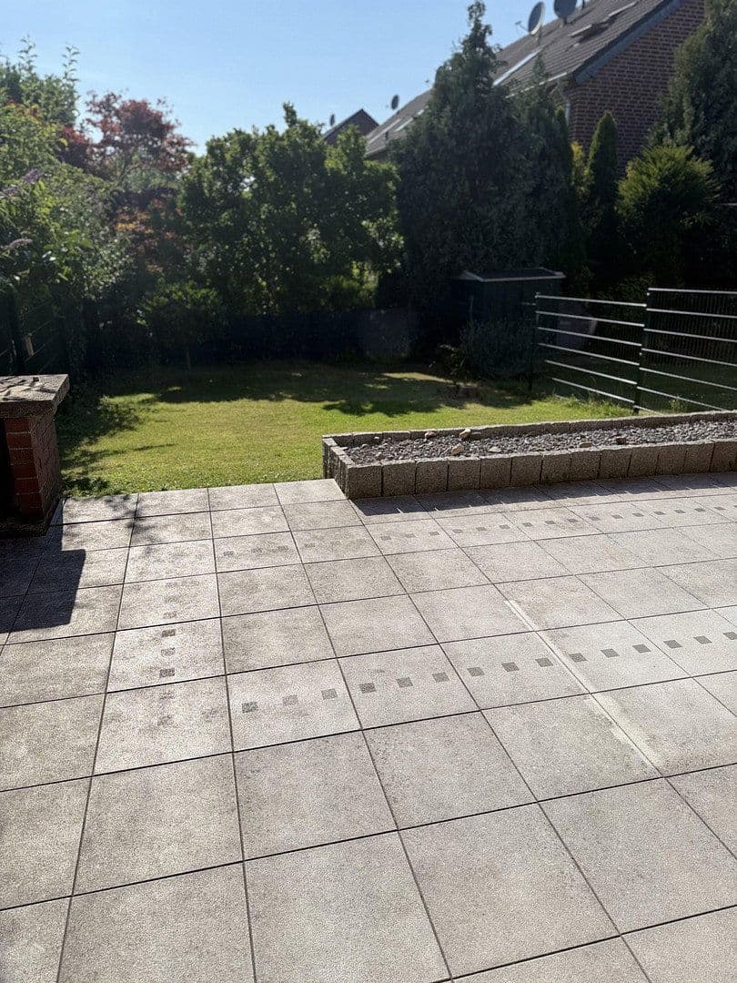 Pronájem domu 140 m², pozemek 218 m², Ratingen, Severní Porýní-Vestfálsko Pronájem domu 140 m², pozemek 218 m², Ratingen, Severní Porýní-Vestfálsko