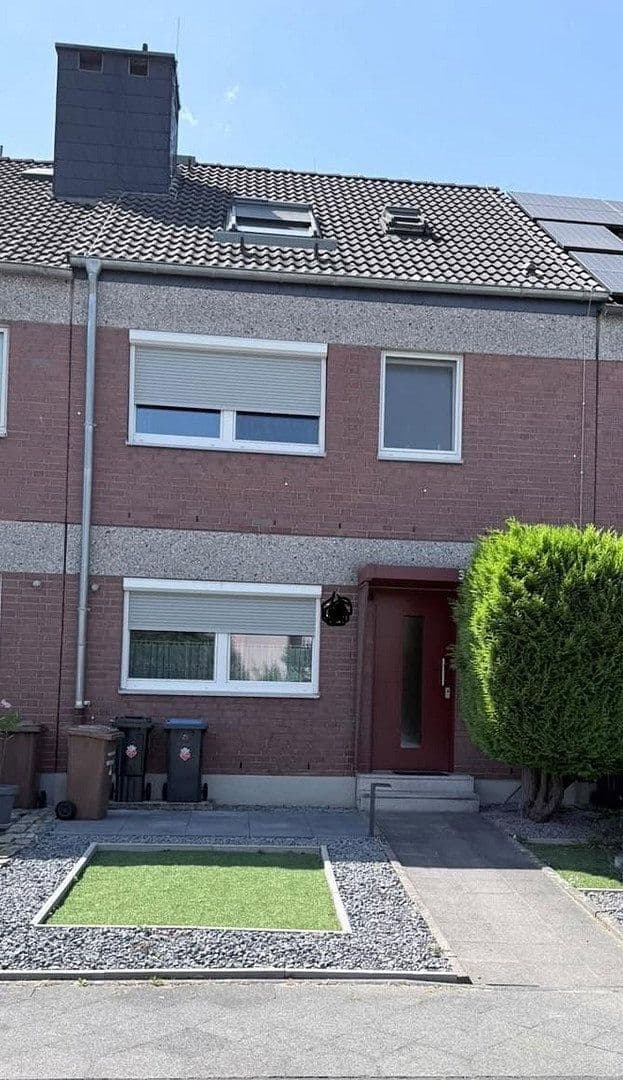 Pronájem domu 140 m², pozemek 218 m², Ratingen, Severní Porýní-Vestfálsko Pronájem domu 140 m², pozemek 218 m², Ratingen, Severní Porýní-Vestfálsko