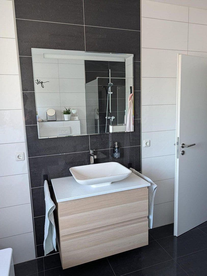 Prodej bytu 3+kk 92 m², Rheinberg, Severní Porýní-Vestfálsko Prodej bytu 3+kk 92 m², Rheinberg, Severní Porýní-Vestfálsko