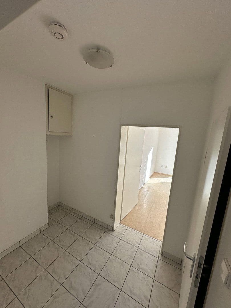 Pronájem bytu 1+1 41 m², Ludwigshafen am Rhein, Porýní-Falc Pronájem bytu 1+1 41 m², Ludwigshafen am Rhein, Porýní-Falc
