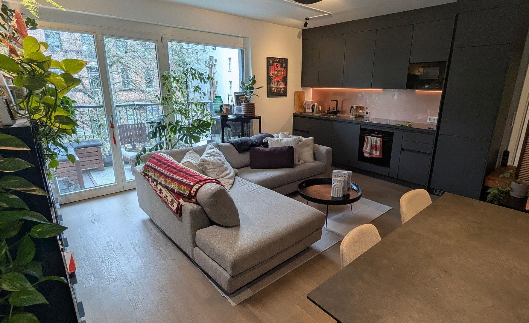 Pronájem bytu 2+1 55 m², Wiener Straße 37a, Berlin, Berlín Pronájem bytu 2+1 55 m², Wiener Straße 37a, Berlin, Berlín