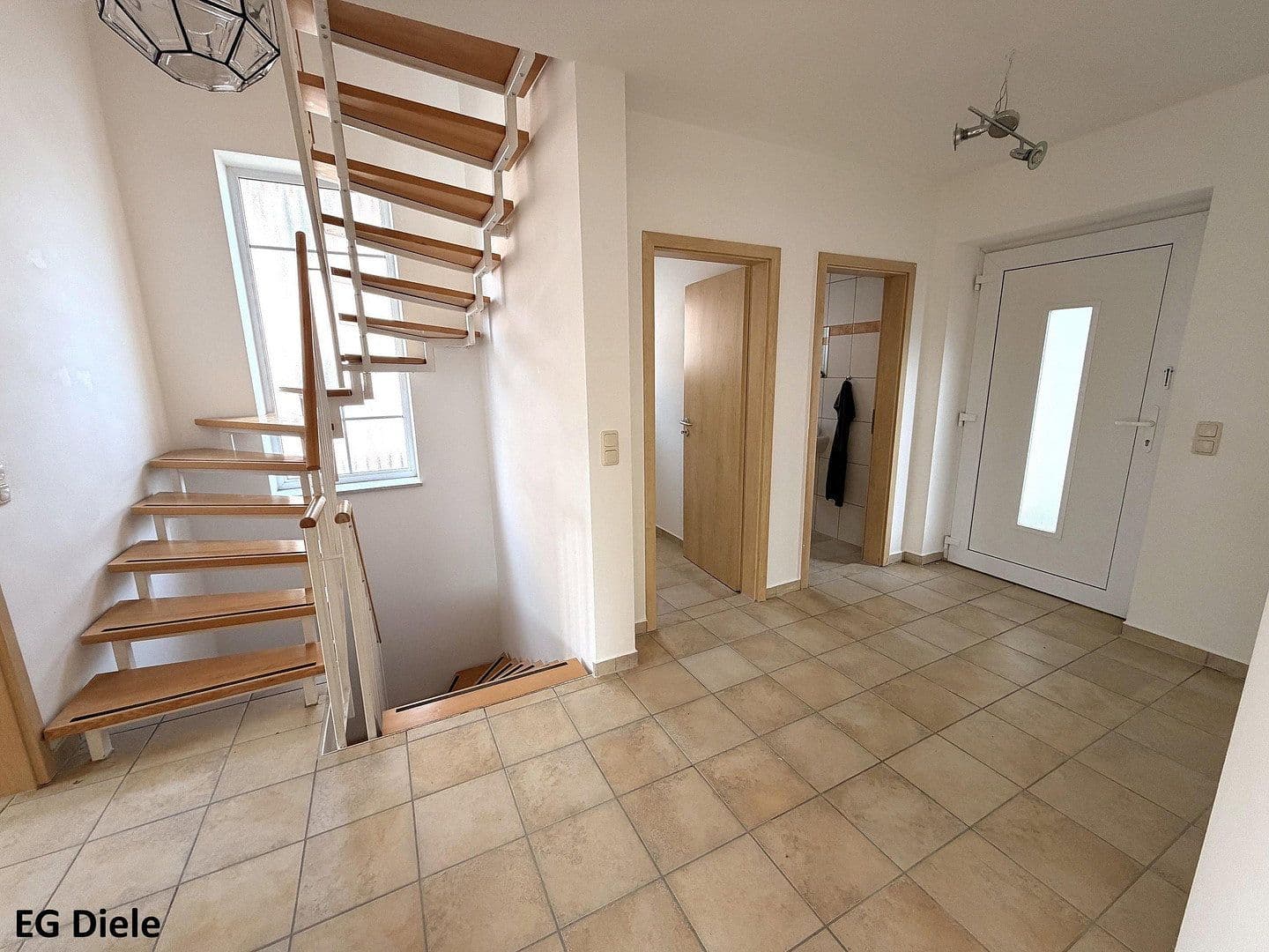 Prodej domu 120 m², pozemek 532 m², Neustadt an der Donau, Bavorsko Prodej domu 120 m², pozemek 532 m², Neustadt an der Donau, Bavorsko