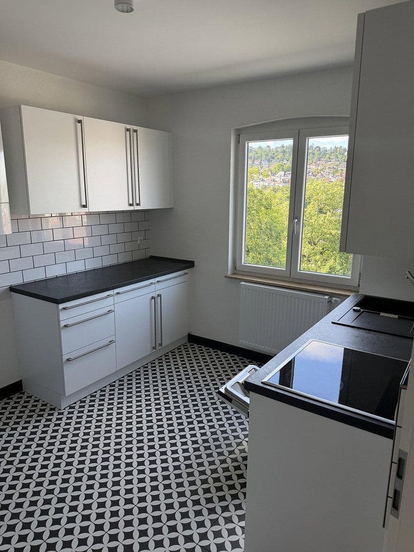 Pronájem bytu 2+1 68 m², Paulusstr. 22, Stuttgart West, Bádensko-Württembersko Pronájem bytu 2+1 68 m², Paulusstr. 22, Stuttgart West, Bádensko-Württembersko