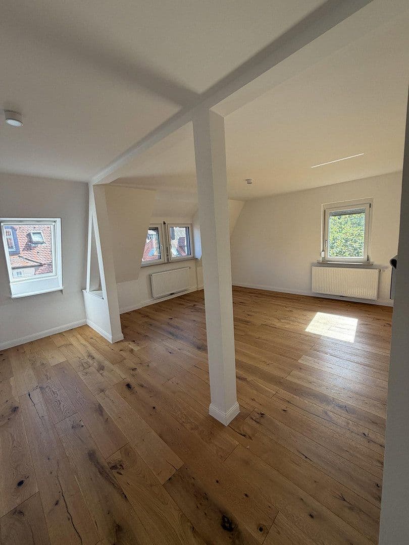 Pronájem bytu 2+1 68 m², Paulusstr. 22, Stuttgart West, Bádensko-Württembersko Pronájem bytu 2+1 68 m², Paulusstr. 22, Stuttgart West, Bádensko-Württembersko